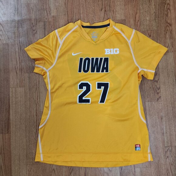 Iowa Hawkeyes Game Worn Soccer Jersey Big 10 Women #27 Sz. L - Picture 1 of 3